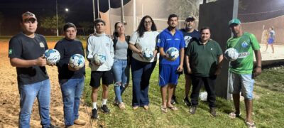 Projeto Amigos do Esporte recebe bolas doadas pela FFMS