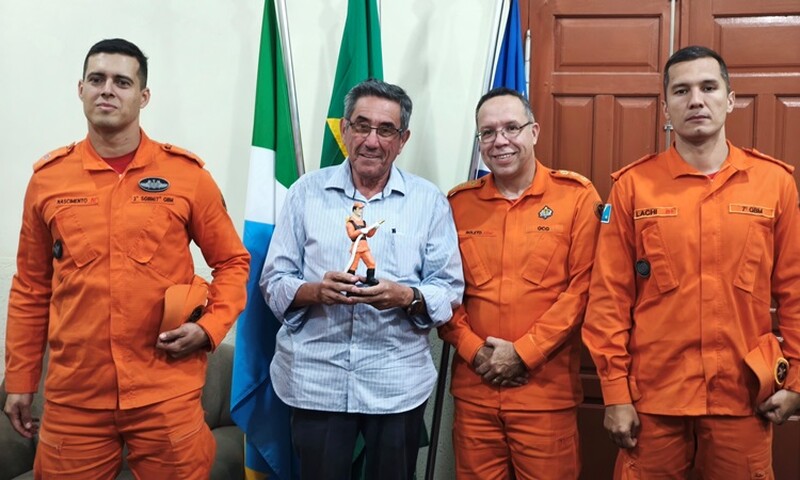 Reunião com o Corpo de Bombeiros reforça parceria em prol de Porto Murtinho