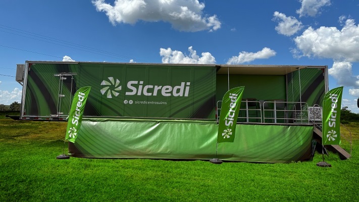 Sicredi Centro-Sul MS/BA marca presença na 32ª Expoac