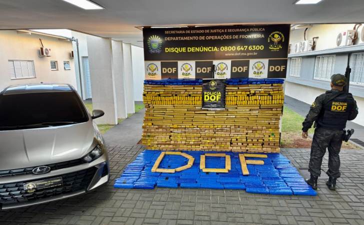 DOF e BPMA apreendem mais de 2,1 toneladas de drogas em caminhonete furtada no Paraná