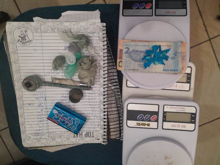 Em Jardim Radiopatrulha prende autores de tráfico de drogas  na Vila Cachoeirinha