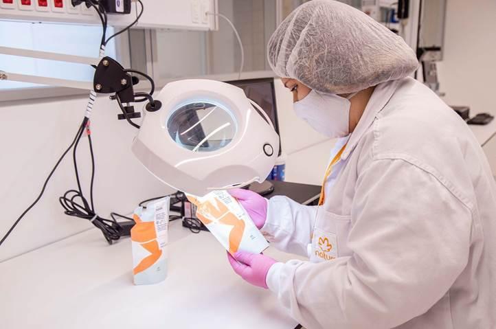 Nova lei que proíbe testes em animais reforça compromisso firmado há vinte anos pela Natura, pioneira no setor de cosméticos
