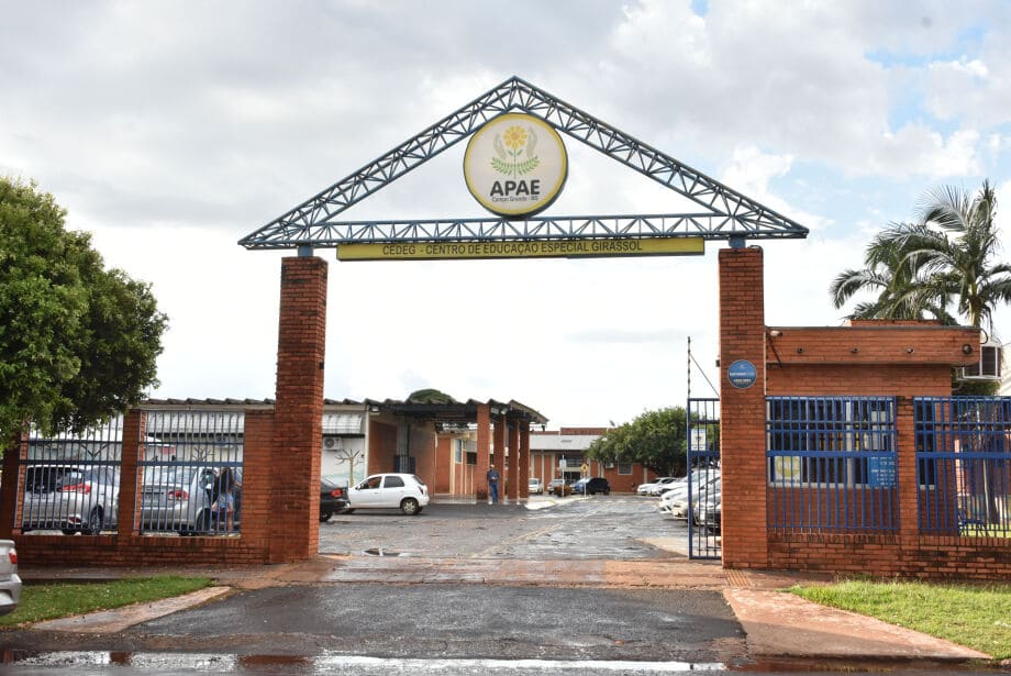 Lei exige que instituição apresente antecedentes criminais de funcionário em MS