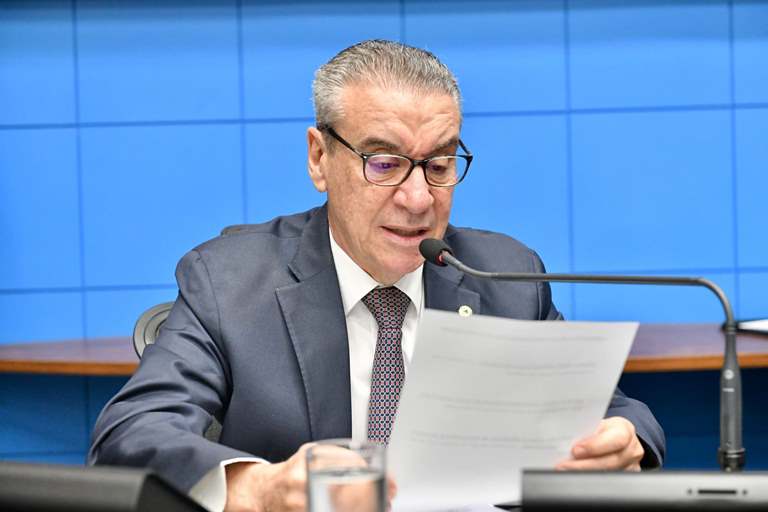 Paulo Corrêa solicita habilitação do aeroporto de Porto Murtinho para voos internacionais