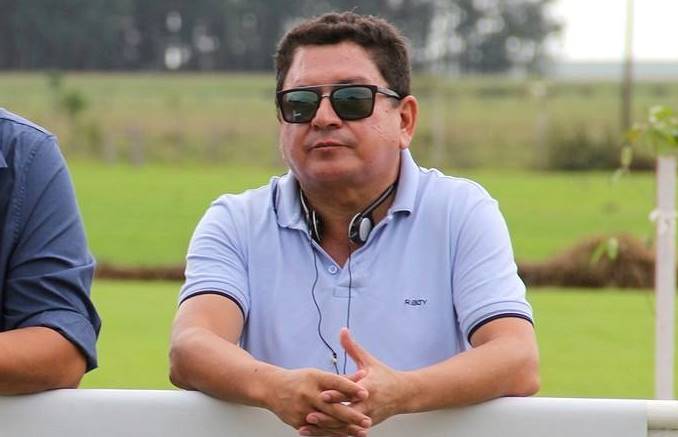 Radialista Alexandre Dias diz ser vitima de bullying durante transmissão esportiva