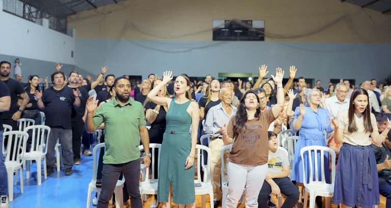 Conferência Profética em Antônio João une fé e solidariedade