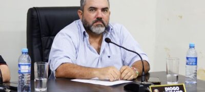 Diogo Murano solicita manutenção em banheiros na escola Clotilde e bebedouro para o PROCON