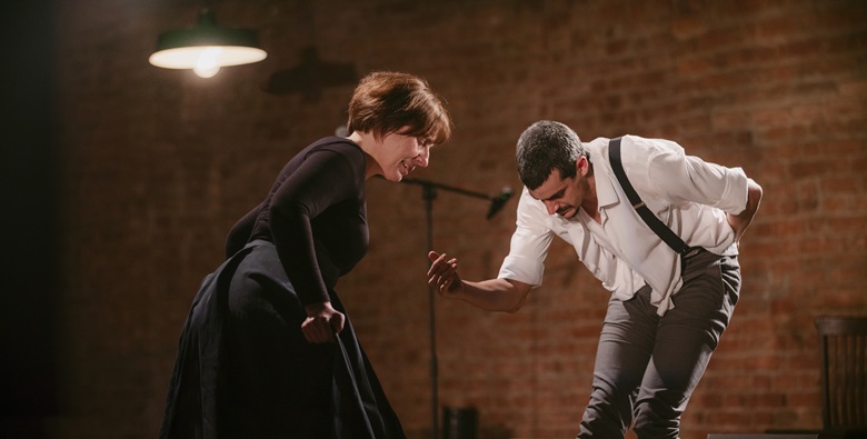 Neste domingo teve teatro político de “Neva” no campus, com ônibus gratuito