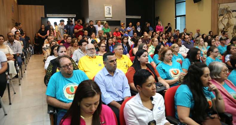 Câmara Municipal de Ponta Porã realiza sessão solene de entrega de honrarias