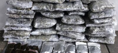 DOF apreende drogas que eram transportadas em veículo de passageiros por aplicativo