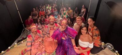 Escambo UBU encerra circulação em Ponta Porã com espetáculo na Praça Pedro Manvailer