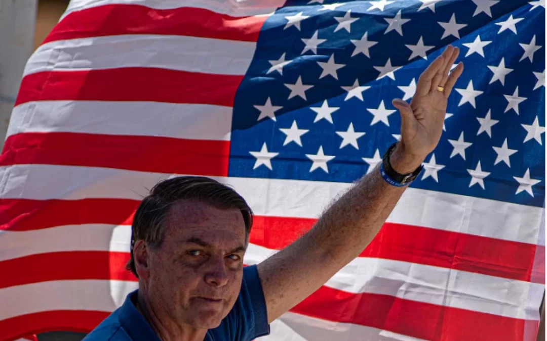 Moraes vota para condenar Bolsonaro e outros sete réus por plano de golpe