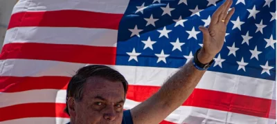 Moraes vota para condenar Bolsonaro e outros sete réus por plano de golpe