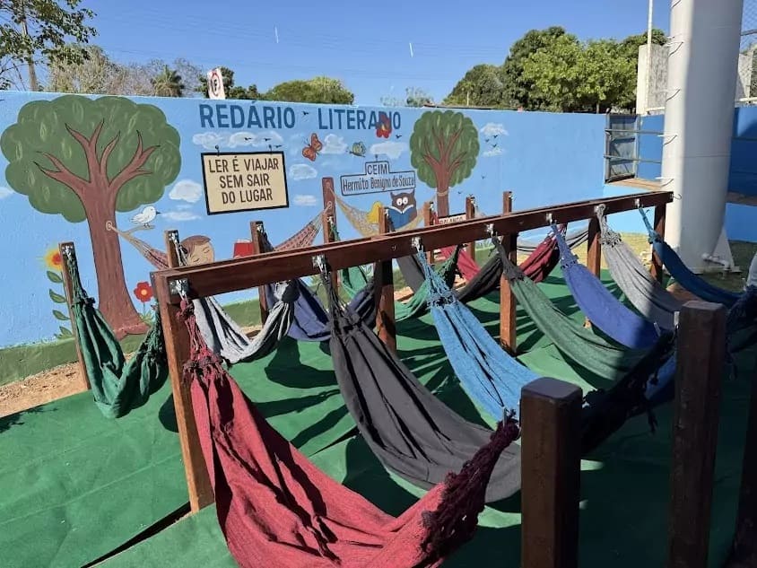 Prefeitura e Sicredi inauguram Redário Literário em Caracol