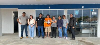 Casa do Produtor do Alto Caracol entrega box de comercialização para Artesanato Local