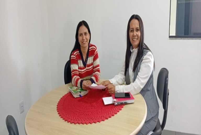 Soraya Thronicke destina emenda de R$ 316,8 mil para aquisição de van para Assistência Social, pedido da vereadora Meire Leite