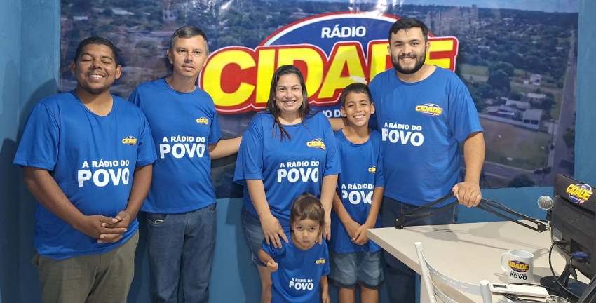 Rádio Cidade FM 87.9 inaugura novo estúdio em Caracol