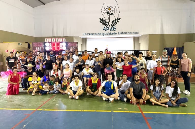 APAE realiza dia de festa e alegria em comemoração ado Dia das Crianças