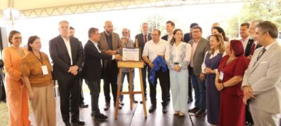 Parlasul encerra celebrando a integração e o desenvolvimento fronteiriço