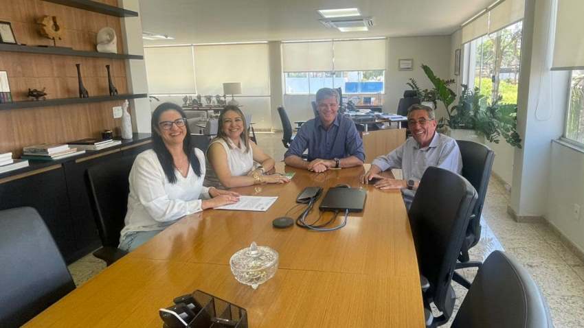 Prefeito Nelson Cintra realiza visita institucional à Sanesul em Campo Grande