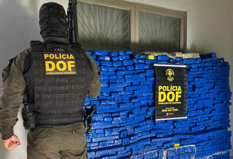 DOF apreende quase 900 quilos de drogas que seriam entregues no interior paulista