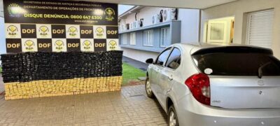 DOF apreende 855 quilos de droga em carro com placas paraguaias
