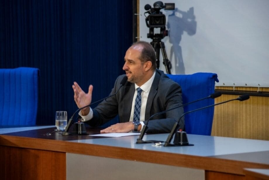 Prefeituras criaram padrão para esquemas de corrupção