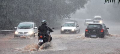Alerta vermelho para tempestade traz mais chuva e frio no fim de semana em MS