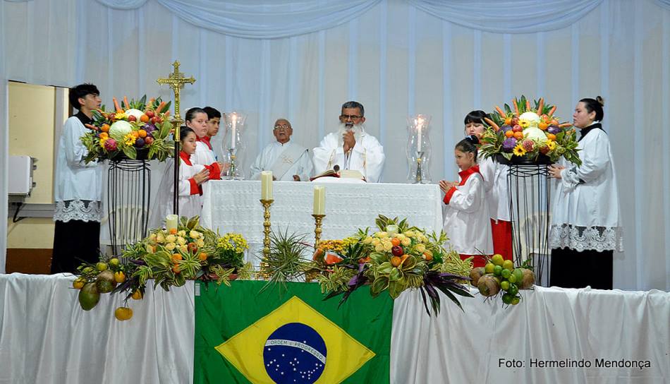 Paróquia Santo Afonso realiza Missa de Ação de Graças e reúne grande público