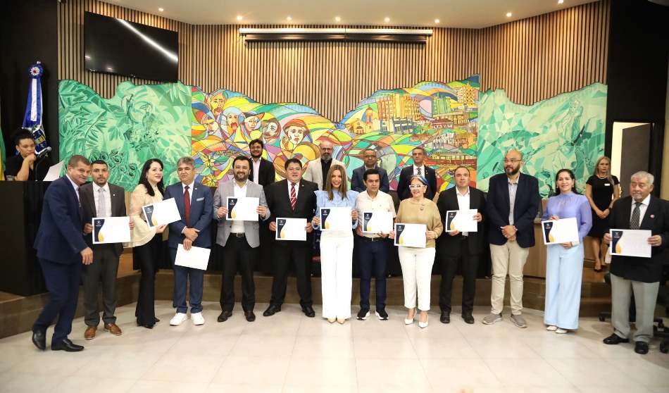 Câmara Municipal de Ponta Porã concede honrarias reconhecendo trabalho em prol da fronteira