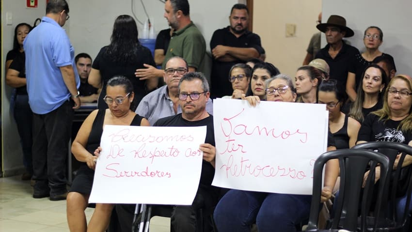 Após pressão e trabalho de união entre SIMBEL, servidores e Câmara de Vereadores, Prefeitura recua e mantém Plano de Cargos, Carreiras e Salários