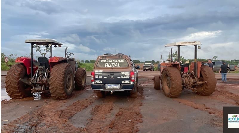 Polícia Militar Rural recupera dois tratores agrícolas furtados na região de Jaraguari