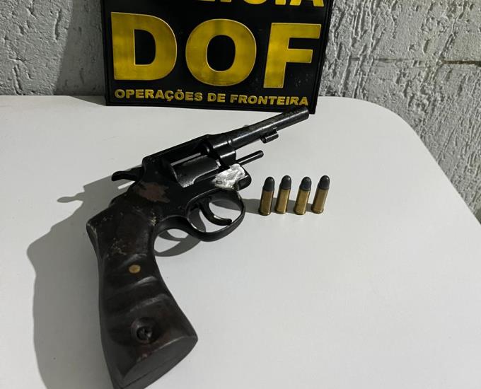 DOF prende homem com revólver em Nioaque