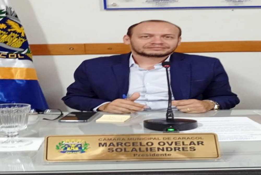 Presidente da Câmara, Marcelo Solaliendres, solicita esclarecimentos sobre casas na Vila Alto Caracol