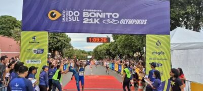 Queniano e mineira dominam provas e vencem meia maratona de Bonito