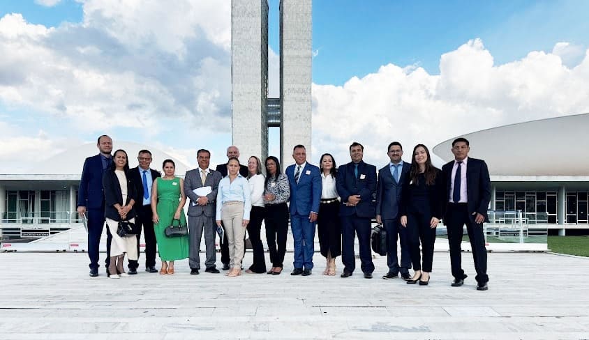 Prefeito Carlos Humberto Pagliosa e vereadores celebram resultados de viagem a Brasília