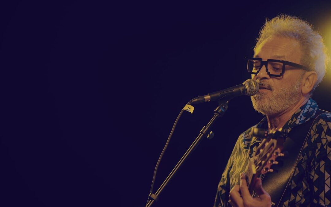 Jerry Espíndola leva Som de MS para o Paraguai