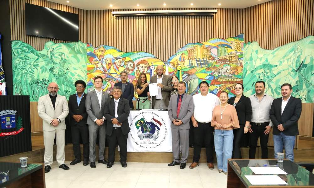 Parlim encerra ano legislativo com sessão  marcada por pauta cheia e integração fronteiriça