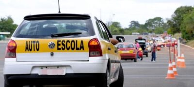 Contran aprova fim de aulas obrigatórias em autoescolas para tirar CNH