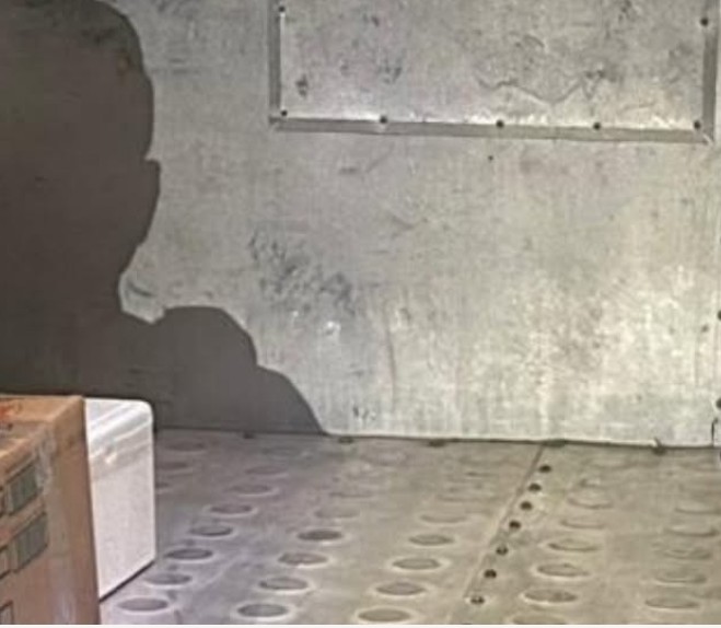 Radiopatrulha prende mulher por tráfico de drogas durante abordagem a ônibus