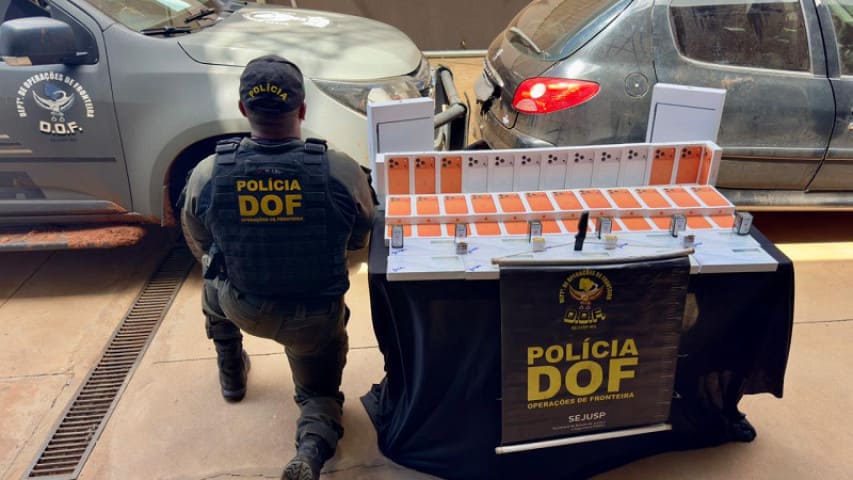 Dupla perde R$ 550 mil em celulares, canetas emagrecedoras e iPads na fronteira