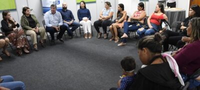 Criança na Creche: programa que paga cuidador para mães “solo” irem trabalhar abre pré-cadastro online