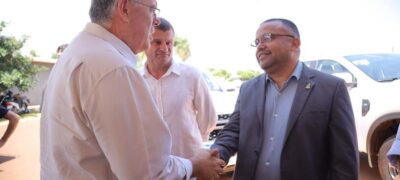 Vereadores prestigiam entrega de investimentos na saúde de Ponta Porã