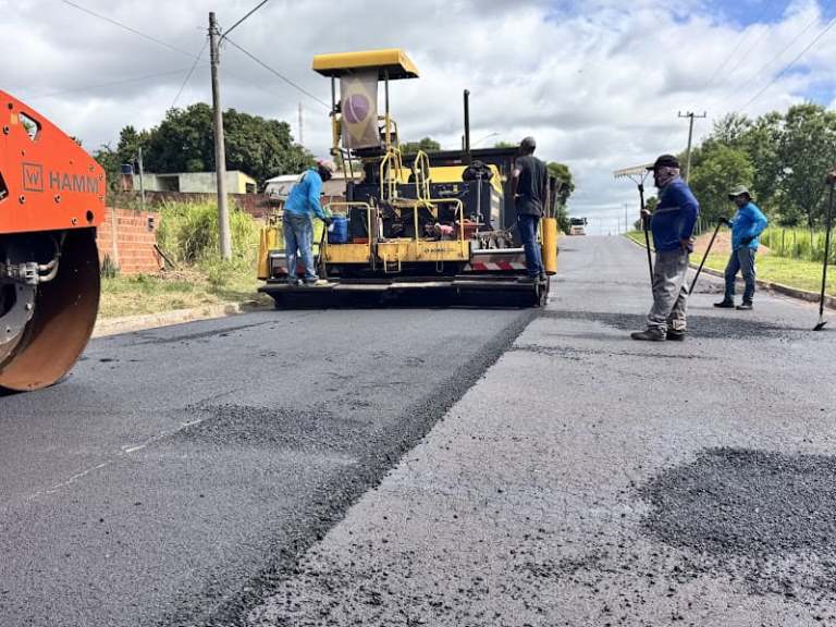 Soraya Thronicke garante nova frente de recapeamento de ruas em Caracol