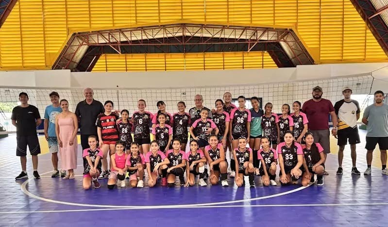 Reforma do Ginásio 1º de Maio é concluída e Prefeitura agradece deputado Beto Pereira