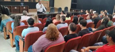 Presidente Jelson Bernabé pede unidade e qualidade nos serviços em reunião com servidores