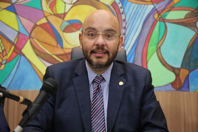 Agnaldo Pereira Lima solicita recapeamento da pista de caminhada do Horto Florestal