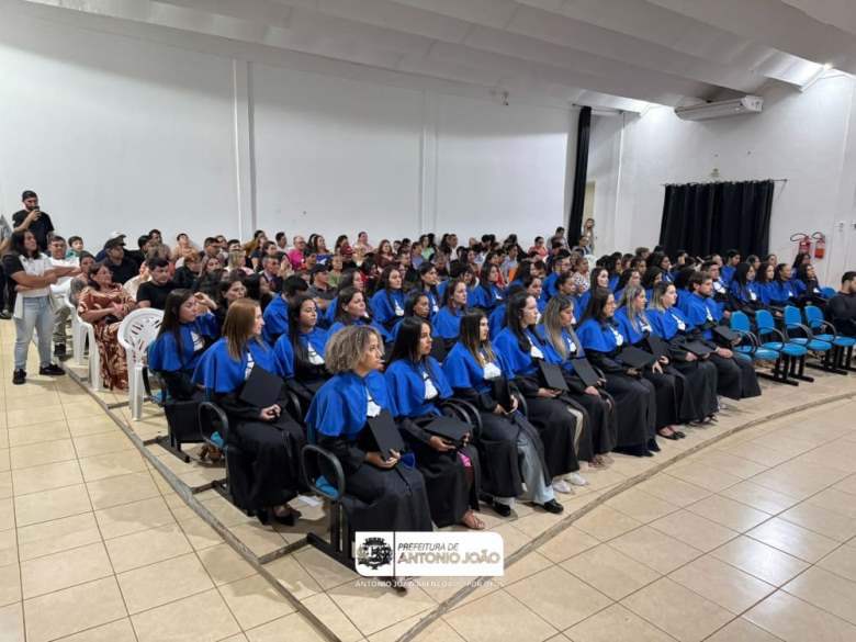 Antônio João celebra formação de novos técnicos em Administração e Logística
