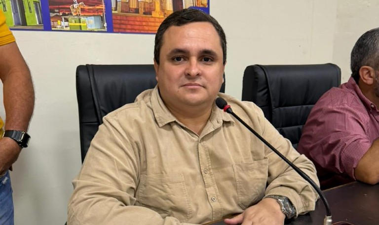 Vereador JT solicita informações sobre taxas cobradas no cemitério municipal