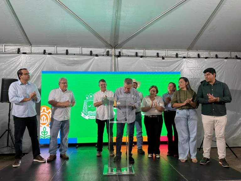 Paulo Corrêa assina ordem de serviço para R$13 milhões em obras em Ribas do Rio Pardo